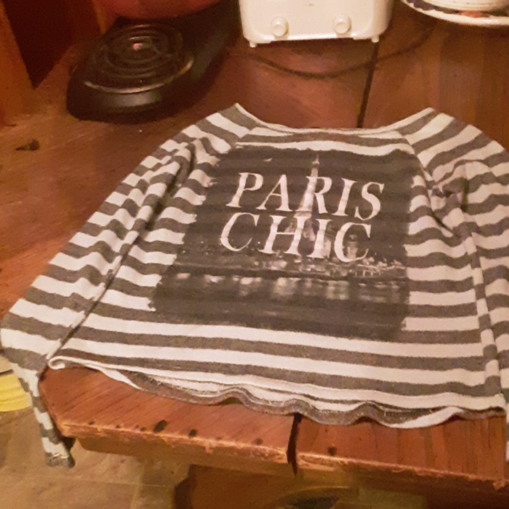 Juniors sweatshirt